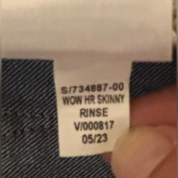 Women’s Old Navy High Rise Super Skinny Dark Wash Denim Jeans - Picture 3 of 5